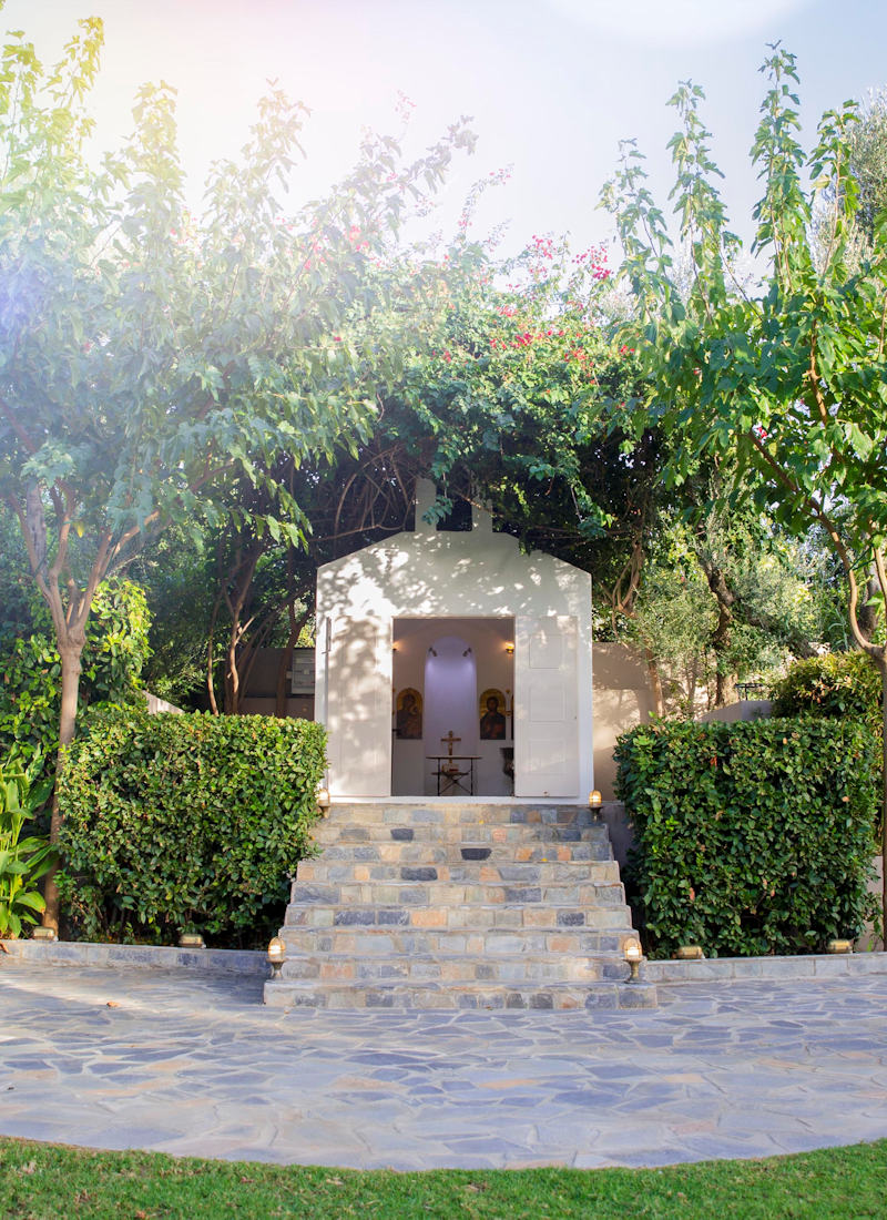 Κτήμα με εκκλησία